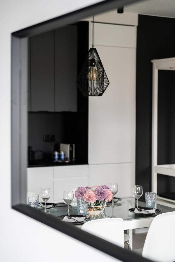 Stara Cegielnia Lake View Apartment By Renters Prestige Poznań Kültér fotó