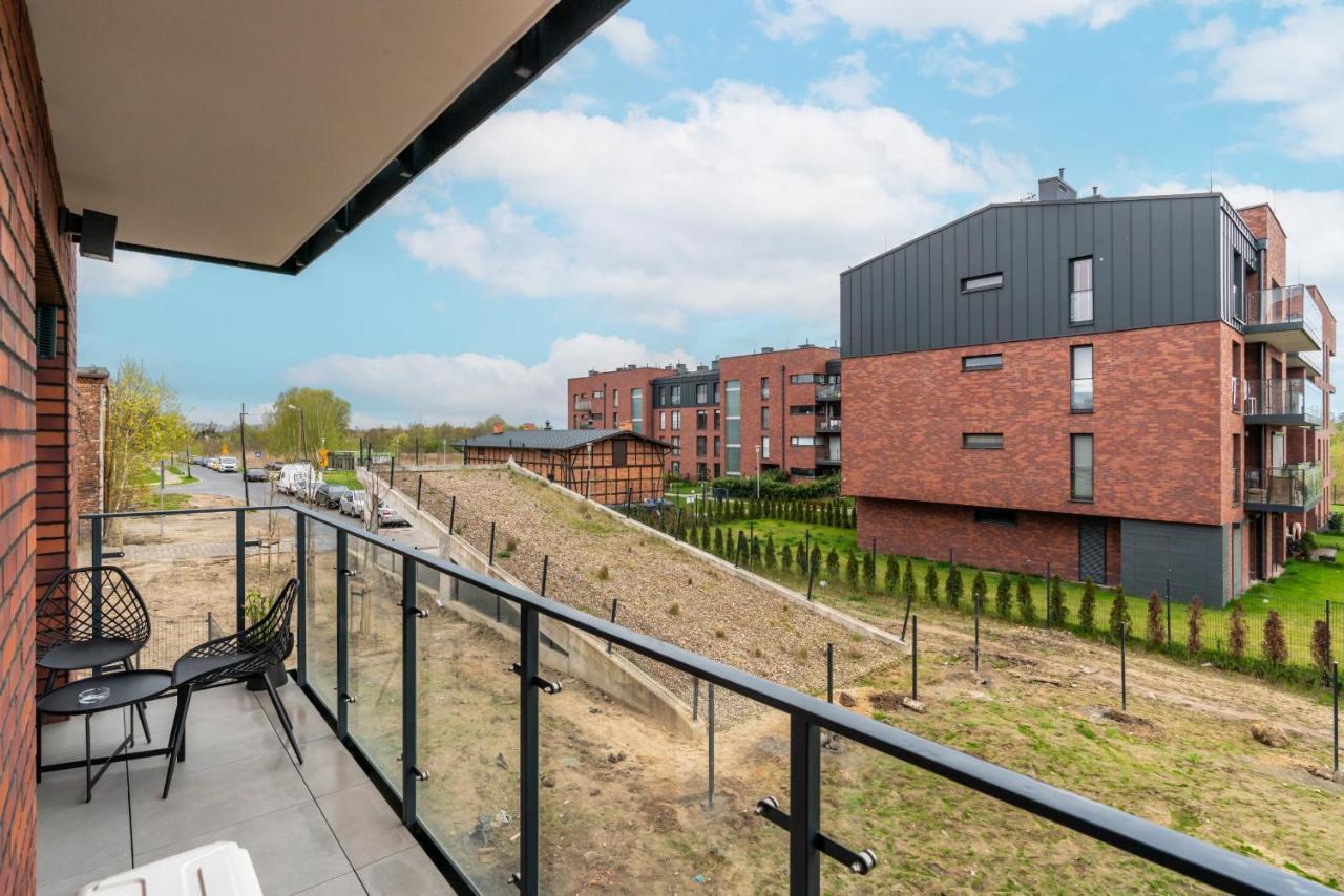 Stara Cegielnia Lake View Apartment By Renters Prestige Poznań Kültér fotó